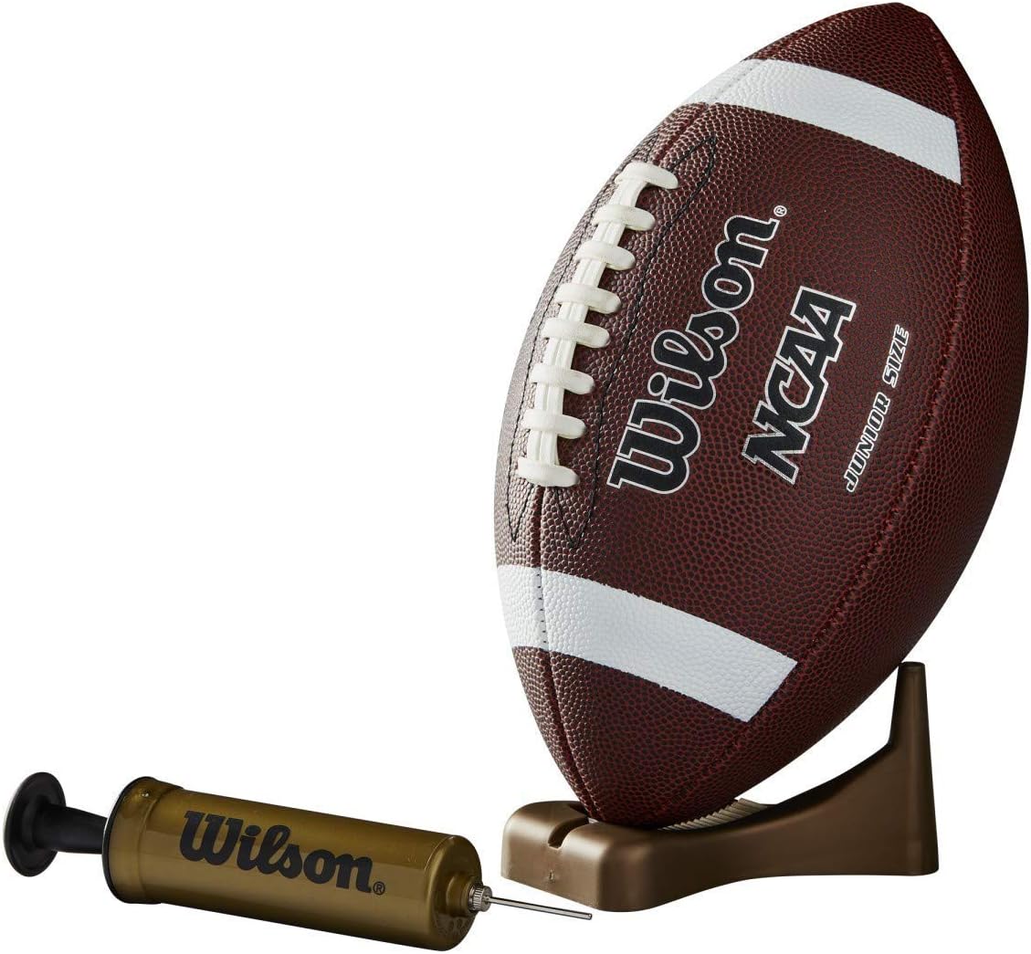Wilson NCAA Supreme 複合皮革橄欖球帶打氣筒和 T 卹 - 青少年尺碼，棕色